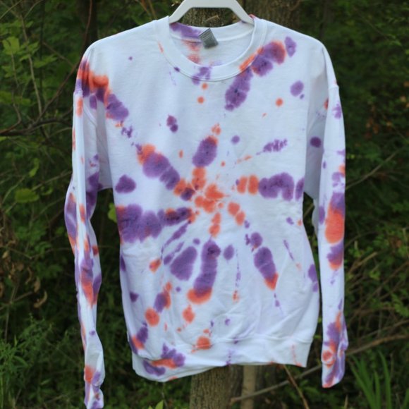 Handmade Gildan Tie Dye Crewneck - Picture 1 of 2